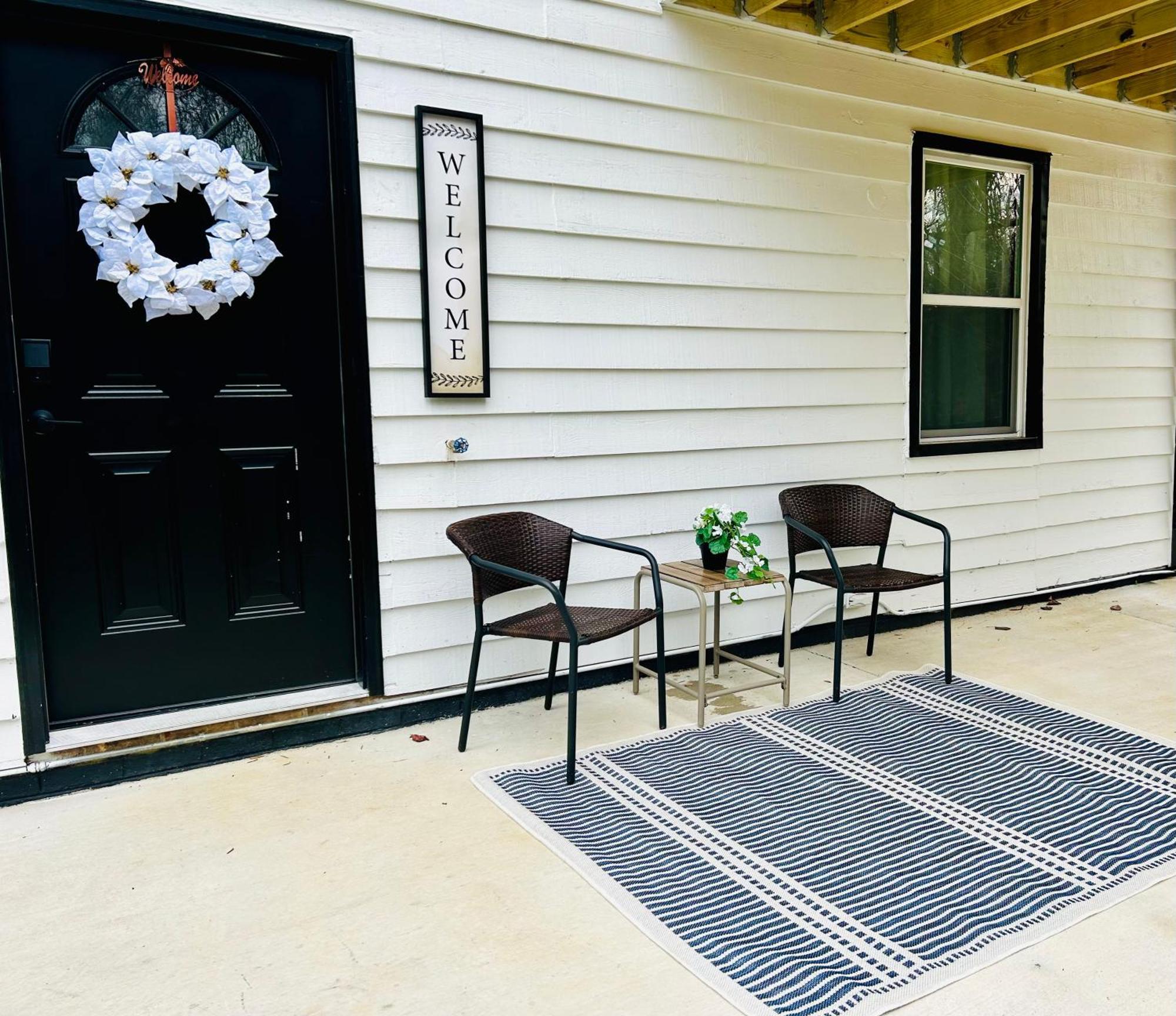 Comfy Lower Lvl Apt With Jetted Tub Near Uptown And Unc Charlotte Eksteriør bilde