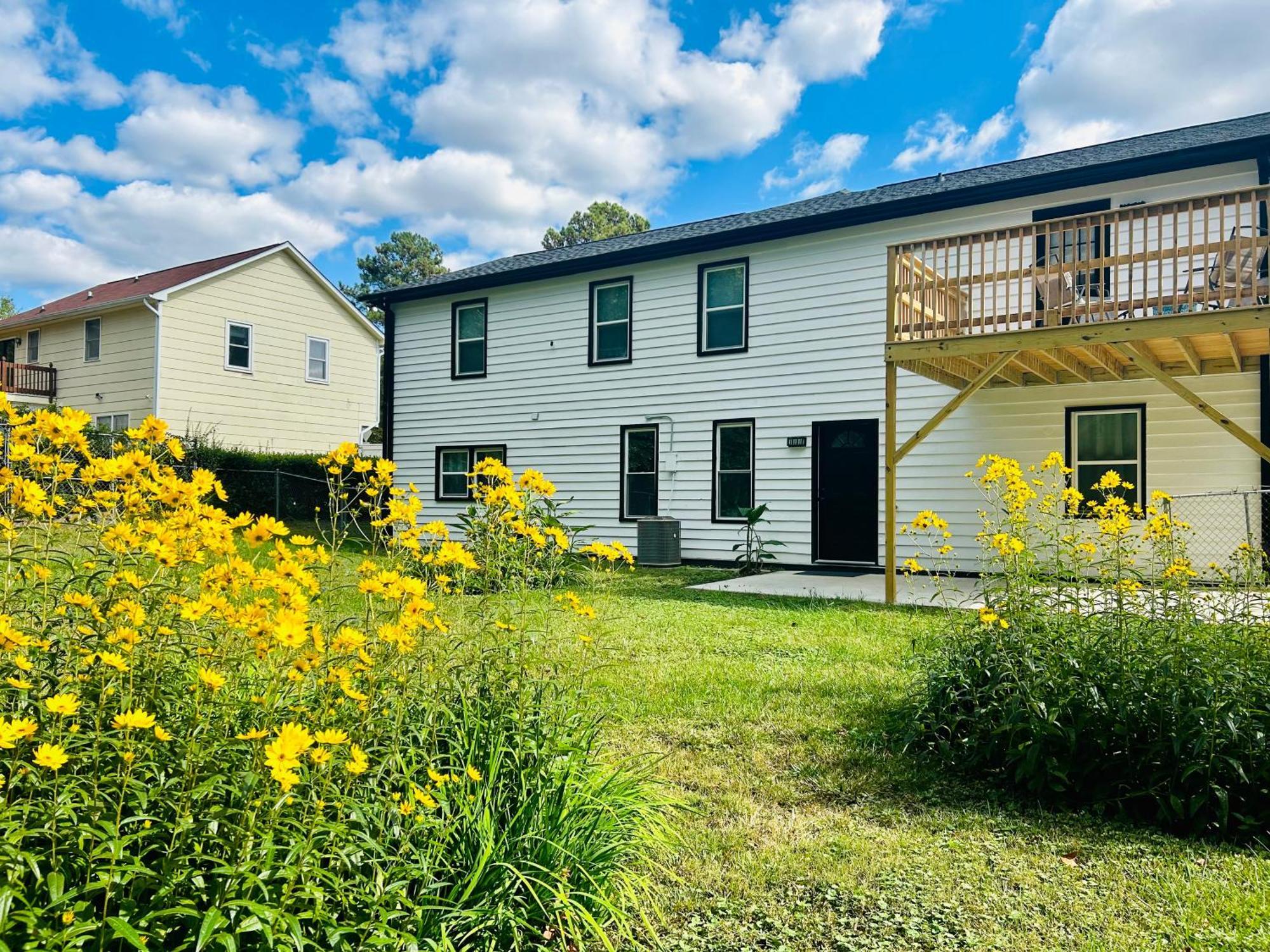Comfy Lower Lvl Apt With Jetted Tub Near Uptown And Unc Charlotte Eksteriør bilde